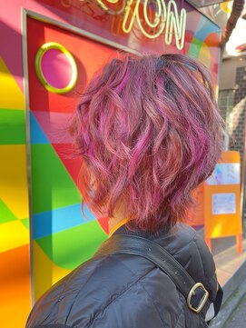 ヴィジョン(VISION) オトナ可愛いショート×デザインカラー