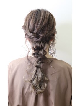 ヘアシルバ(HAIR SILVA) 編みおろし