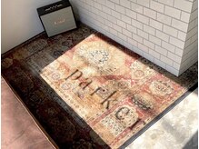 parkerは人、時間、空間、技術を通じて日々を豊かに感じれるヘアを追求しています。