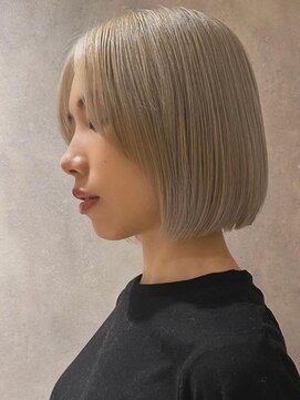 フェイス 石川町 (FACE) ホワイトブロンド/ボブ/ブリーチ/ベージュカラー