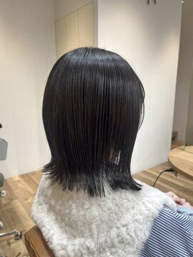 切りっぱなしボブ