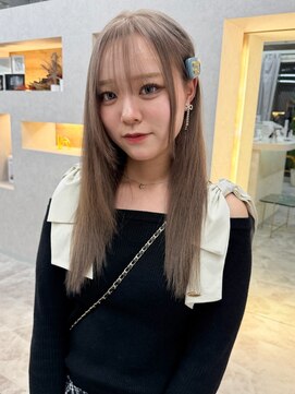 アロ 大阪梅田(alo) 【momoa】ハイトーンミルクティー《ブリーチ/レイヤー》