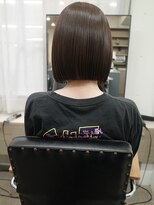 ユノ(juno) 地毛風ストレート×切りっぱなしミニボブ