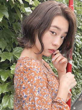 ルティア(Lutia) ニュアンスウェーブ ミルキーグレージュ!