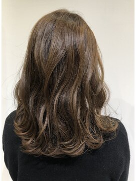 ロウブ(roubu.) 【roubu.】大人可愛いシルキーベージュセミディ