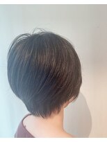 ネオリーブ シュシュ 神保町店(Neolive susu) 頭の丸みを綺麗みせるショート☆