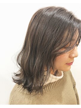 マド ヘア(mado hair) グレージュ