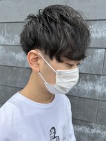 ヒュイル バイ ニアウ(Hwyl by Niau)&nbsp;メンズマッシュパーマツイストスパイラルパーマニュアンスパーマ