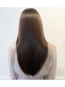 ヘアーアンドファッションシオミエイチ (hair&fashion shiomi H) 艶髪 フェミニンロング