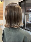オリーブアッシュ×切りっぱなしボブ