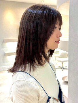 ヴィサージュアクト(VISAGE a.c.t) 小顔効果バツグン♪顔周りレイヤーで一気に垢抜け!