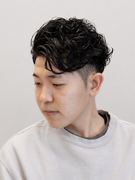 スター(STAR) フェード×波巻きスパイラル｜大人ナチュラル