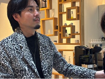 ヘアイズライフ ポコアポコ(hair is life poco a poco)の写真/【高宮駅すぐ】ベテランスタイリストが完全マンツーマン施術で、どんな髪質でもしっかり美髪へと導きます◎