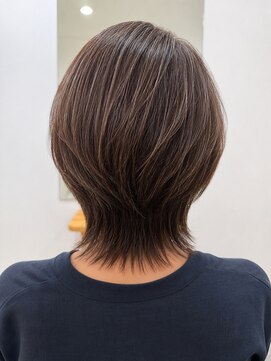 髪匠 りのん 大人世代の上品くびれショートウルフ