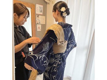 シュクレアミ 福島(sucre ami)の写真/【梅田・西梅田アクセス◎】隠れ家ヘアメイクサロン。平日はゆったりと過ごしていただけるのもオススメ＊