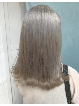 チックタック パラダイム(TICK-TOCK Paradime) 《ゲストスナップ》ホワイトベージュ