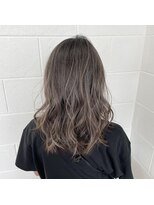 ディーズヘアー(D'z hair) ナチュラルアッシュ