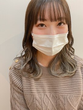 テトラ バイ ネオリーブ 横浜西口店(tetra by neolive) オシャレすぎるグレーのインナーカラー☆