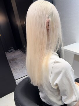 トーン(TONE) ホワイトブロンド/10代20代