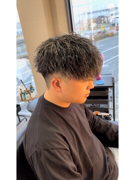 オーラ(AuRa) vマッシュ×ツイストスパイラル×金メッシュ