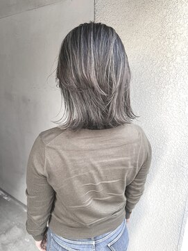 ヘアーアンドアトリエ マール(Hair&Atelier Marl) 【Marl】Wハイライトカラー×ホワイトミルクティー