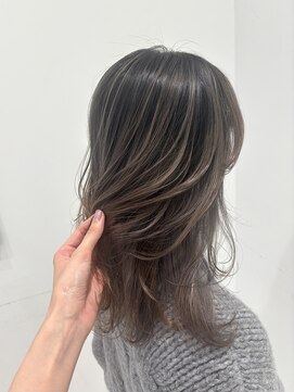 ハイブ 金沢(Hive) グラデーションバレイヤージュエンドカラールーツカラーレイヤー