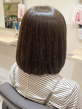 【今井由奈】オリーブグレージュ×ミディアムショートボブ