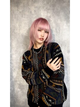 イコ(.ico) 30代40代ダークアッシュ黒髪ボブウルフネビージュ小顔金髪