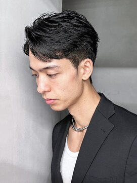 アイティー バイ アルバム 中野店(IT by ALBUM) フェザーパーマスペインカールブルーブラック_ba533742