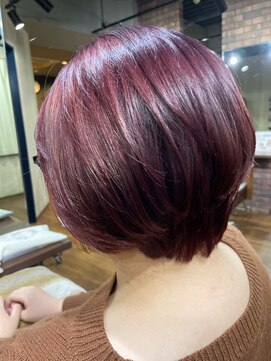 エミュー 大船店(emue) 大船ショートヘア大人ショートボブ白髪ぼかしハイライト白髪染め