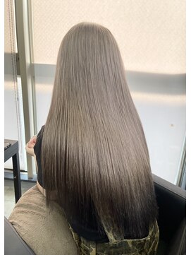 シエンゴールド(CIEN gold) ミルクティーグレージュ/ブリーチ/ハイトーン#浜松駅#カラー