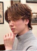 色気センターパート×緩めツイストスパイラルマッシュウルフ