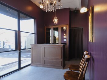 ベルモードジェアン 刈谷店(Bellemode Geant)の写真/“特別な時間”をお届け―。アンティーク感のある落ち着いた店内で、あなただけのゆったりとした時間を…。