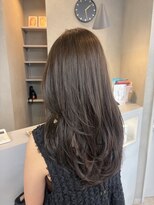 ジゼル 小倉(GiseL) レイヤーカット×モカグレージュ