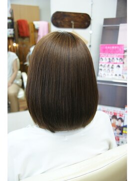 チチカカ(chichikaka) 営業ビフォーアフター、内巻きボブ上質縮毛矯正