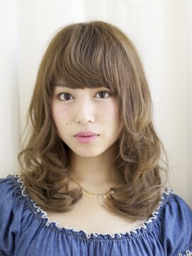 クラン(clan) 大人かわいい外国人風リラックスウェーブレイヤー