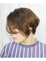 アッシュヘアー ハンサムショート