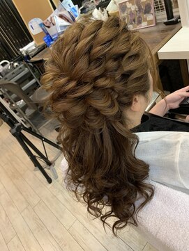 シム テンジン(hair & beaty SIM tenjin) お呼ばれヘアセット♪