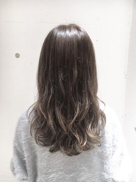 水の精 ロンググレージュ