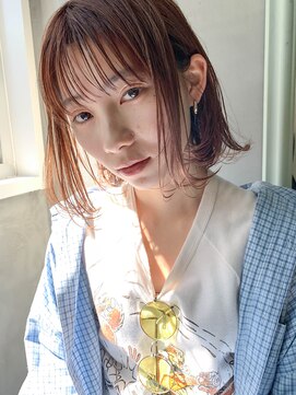 テトヘアー(teto hair) 切りっぱなしボブ、ピンクベージュ、シースルーバング