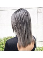 カルフール ロコ 草加西口店(Carrefour LOCO) パールグレーバレイヤージュ