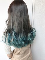 オーティティ(O-TETE)&nbsp;O-tete エメラルドブルー系毛先カラーブリーチ