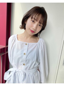 エマ ギンザ(EMMA GINZA) 簡単可愛い外ハネボブ　耳掛けスタイル