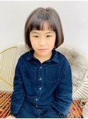 お子様　オン眉ボブ