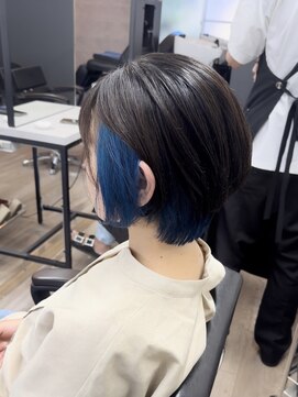 ヴィフ 大船(VIF) インナーカラーブルー前髪マチルダボブ大船駅鎌倉