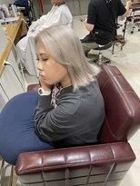 ライリー(riley)&nbsp;ホワイトベージュカラー