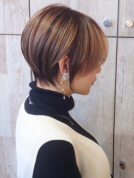 トーン(TONE) 小顔ショートヘア/10代20代30代40代