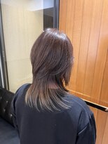 シャメル(Chamel)&nbsp;ウルフカット◇トップからふんわり動きのあるレイヤースタイル