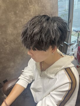 プラスイズム(PLUSISM) メンズパーマ