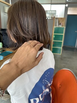 サムハウ(SOMEHOW) ash beige  bob